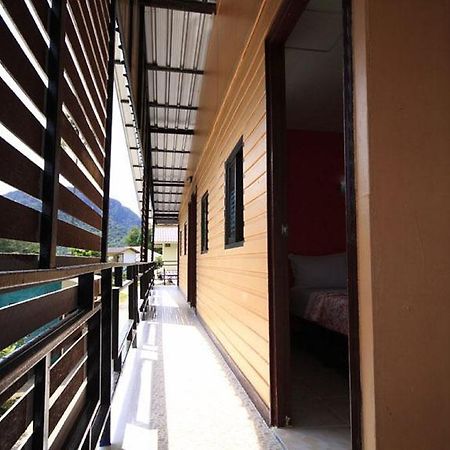 Pongpan House Phi Phi Apartment Exterior foto