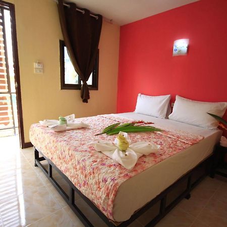 Pongpan House Phi Phi Apartment Exterior foto