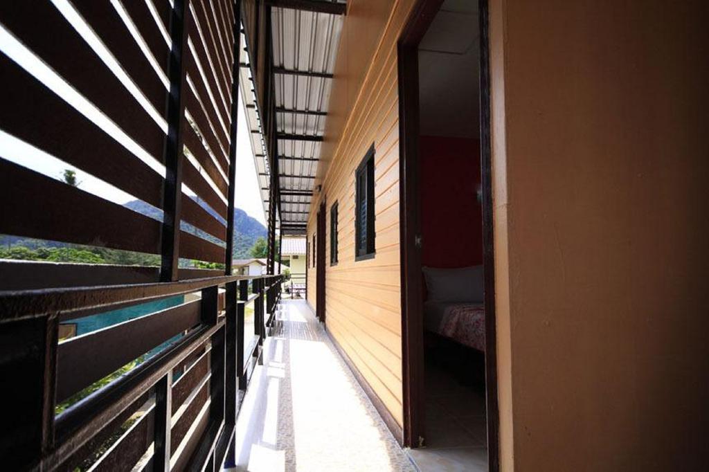 Pongpan House Phi Phi Apartment Exterior foto