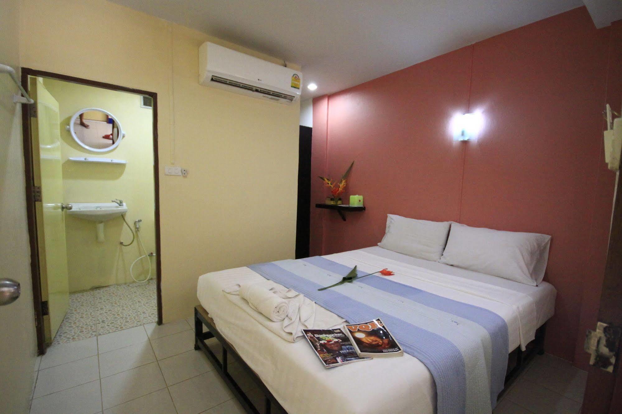Pongpan House Phi Phi Apartment Exterior foto