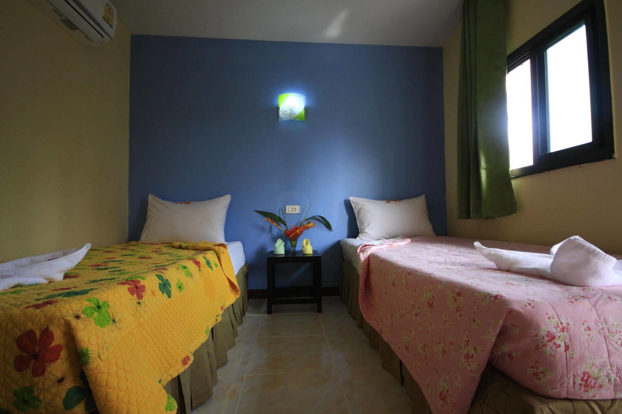 Pongpan House Phi Phi Apartment Exterior foto