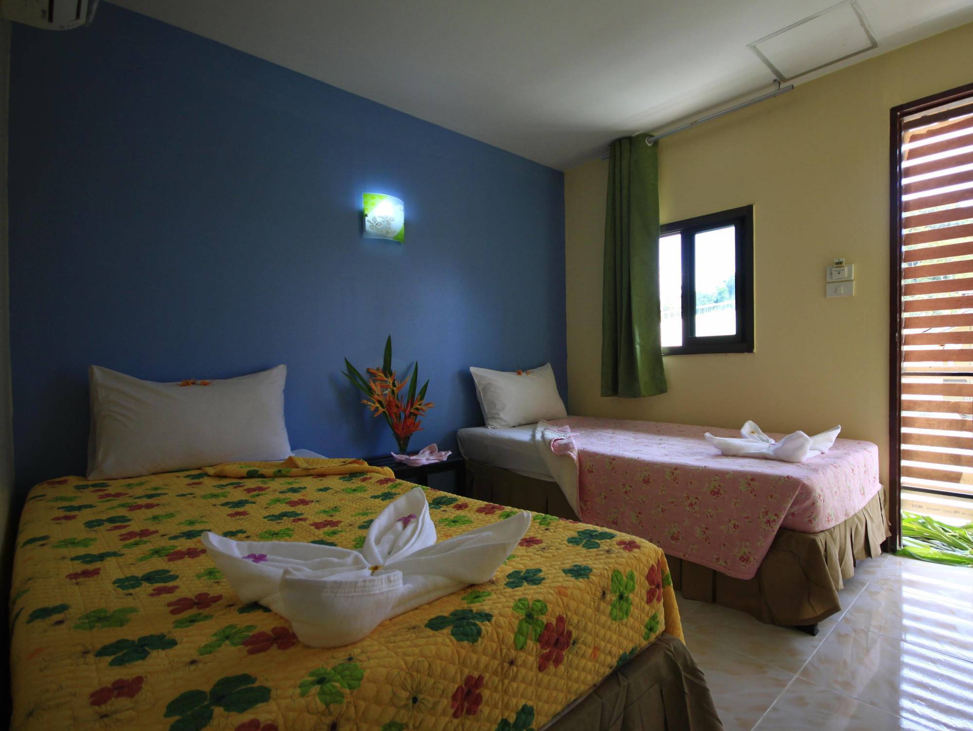 Pongpan House Phi Phi Apartment Exterior foto